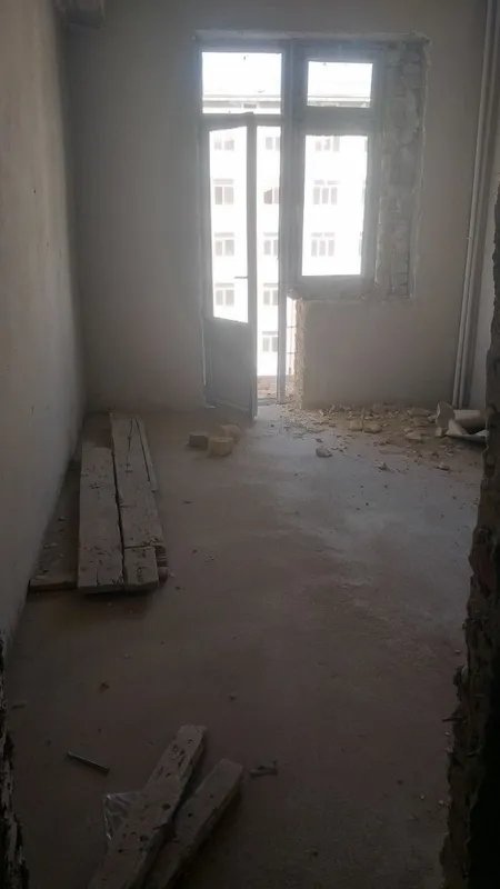 Karobka uy sotiladi.