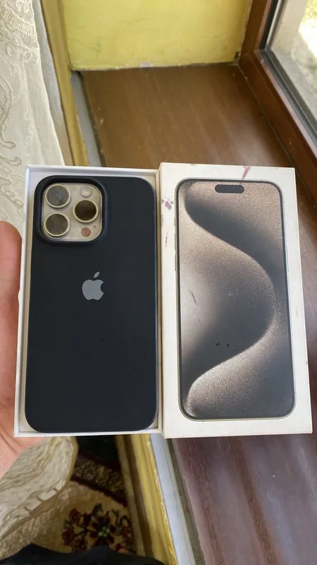 Iphone 15 pro max karopka bor aybi yuq ekran ochilmagan batarey 80% — фото 2