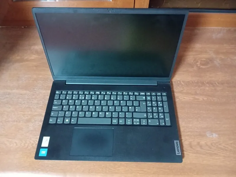Lenova V15 256 GB Ideal holatda 2 Lenova V15 256 GB Ideal holatda 2