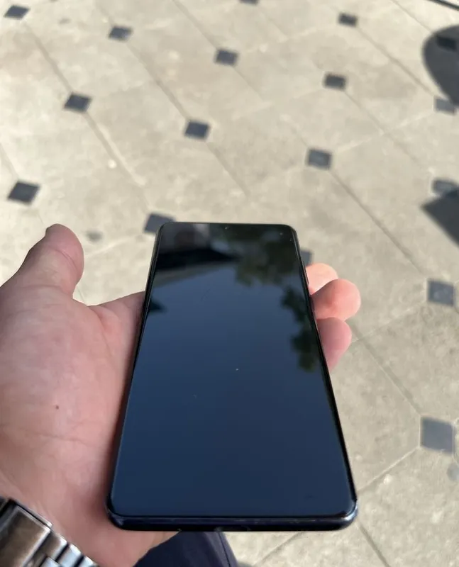 Телефон Samsung S20 Ultra 5G 3 Телефон Samsung S20 Ultra 5G 3