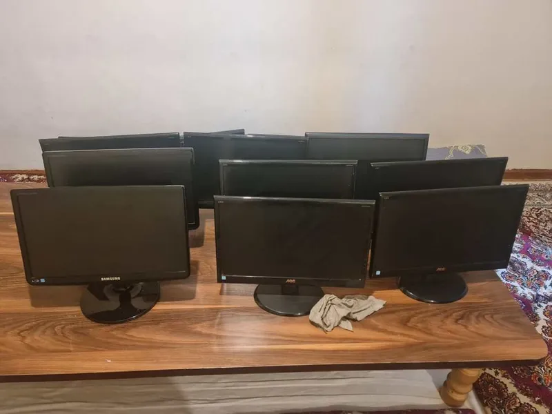 19 dyuymli LG Samsung AOC monitor sotiladi, soni bor 2