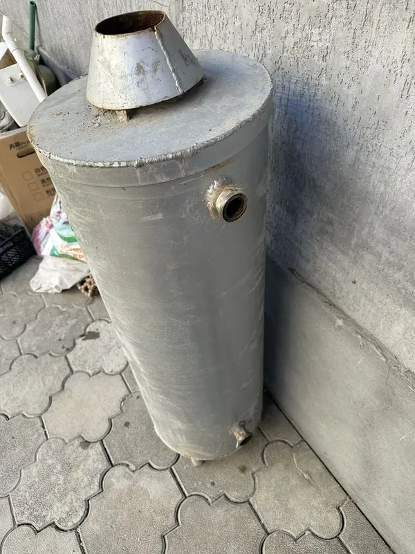 Rabochiy dvuxkontar kotyol, 200-300 m2 joyni bemalol qiynalmi isitadi. 2