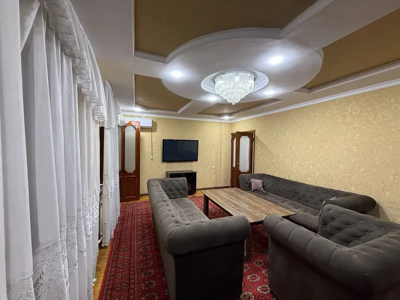 Сдаётся 4-комнатна квартира площадью 140 м. Чорсу Туркуаз. 6