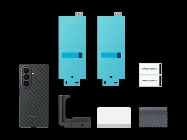 Galaxy Z Fold 7 carbon case original чехол от Samsung оригиналный 3 Galaxy Z Fold 7 carbon case original чехол от Samsung оригиналный 3