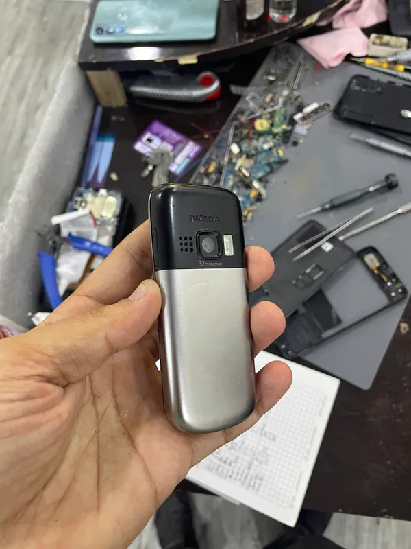 Nokia 6303i 2