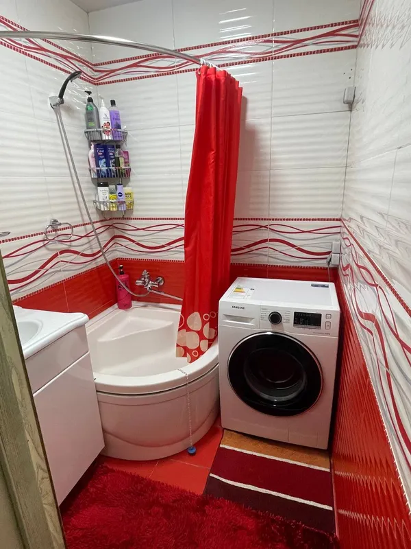 Продаётся шикарная 3-комн. квартира 92м2.   2 этаж — фото 5