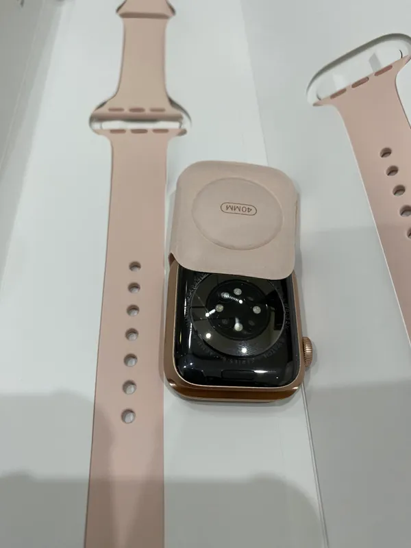 Apple watch series 6 40mm 3 Apple watch series 6 40mm 3