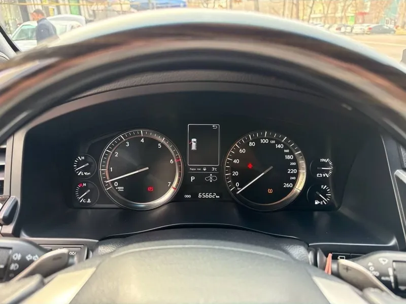 Lexus LX 570 Sport+ Tozza Full Pozitsiya SROCHNA Sotiladi!! — фото 4