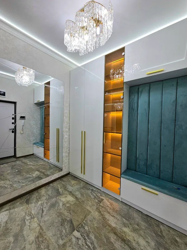 продам яккасарай район трёх комнатная