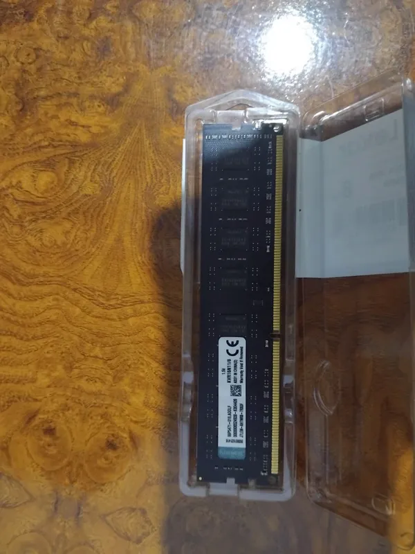 Продаётся DDR3 8GB 1600 MHZ 2