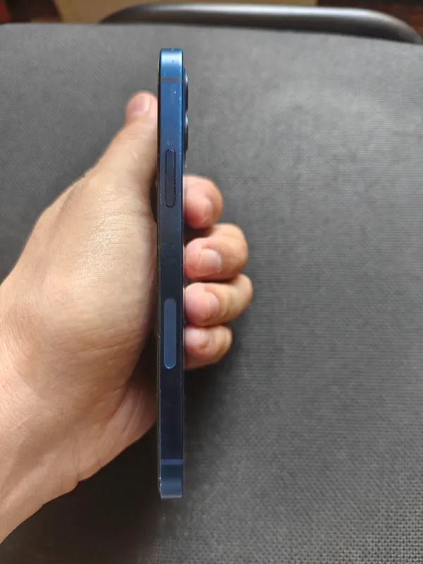 iPhone 12 64gb 2 iPhone 12 64gb 2