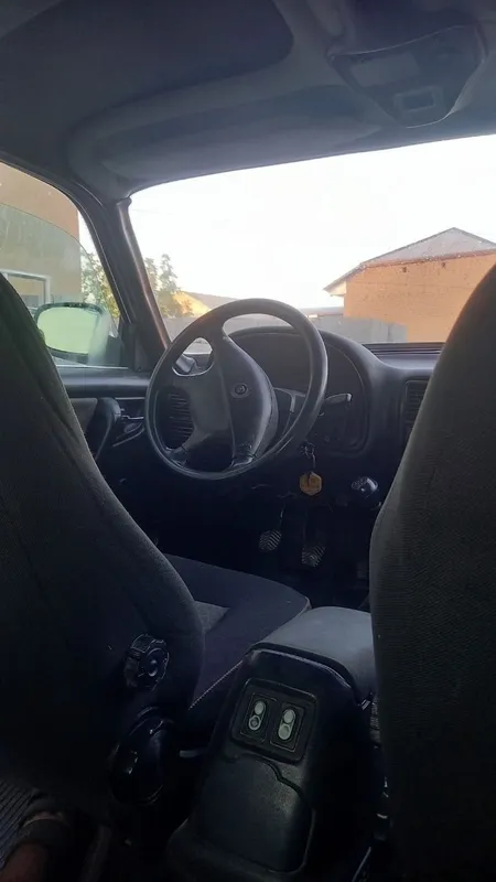 GAZ 31105- Volga sotiladi 5