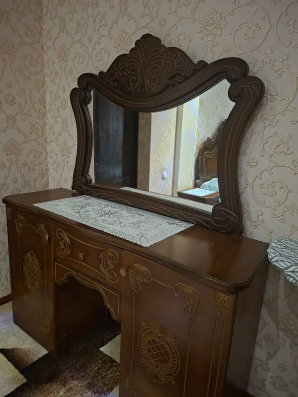 Спальный гарнитур 1