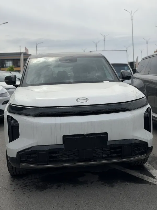 Aion S7 (Trumpchi) 180KM Ultra full privod