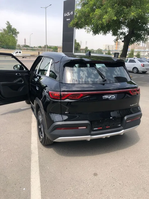 Продается BYD YUAN UP 2025 года куплен и обслуживался у официала. 2
