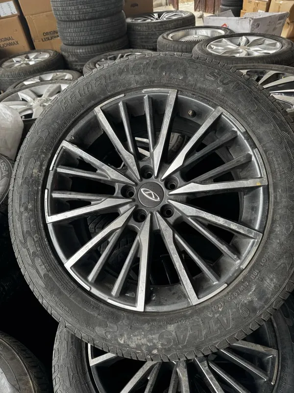 R18 chery 8 pro max arginal deska balon