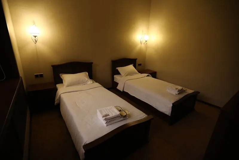 Five rooms house rent 3 Five rooms house rent 3