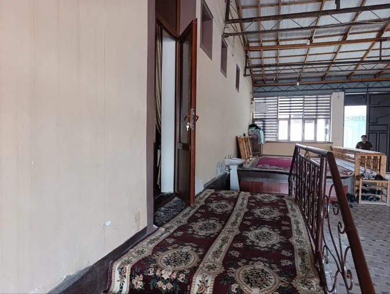 Guliston shahar yangi bozor yaqinida xovli sotiladi — фото 2