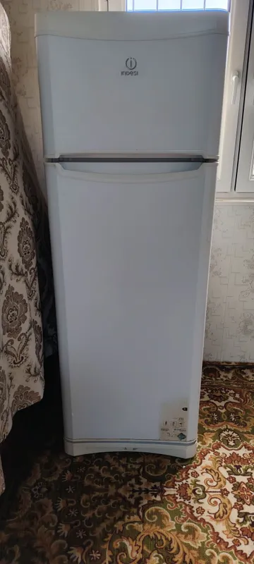 xaladilnik sotiladi aybi yoq yaxwi ishlidi