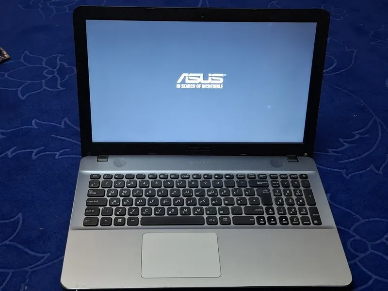 Notebook Asus