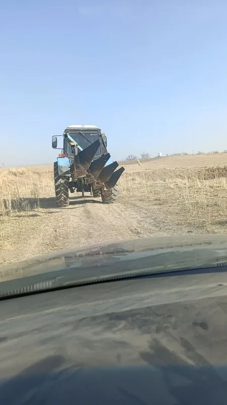 Mtz 1221 sotiladi 2009 yil mayor ideal oldi orqa ishlidi 140.milion B 1 Mtz 1221 sotiladi 2009 yil mayor ideal oldi orqa ishlidi 140.milion B 1