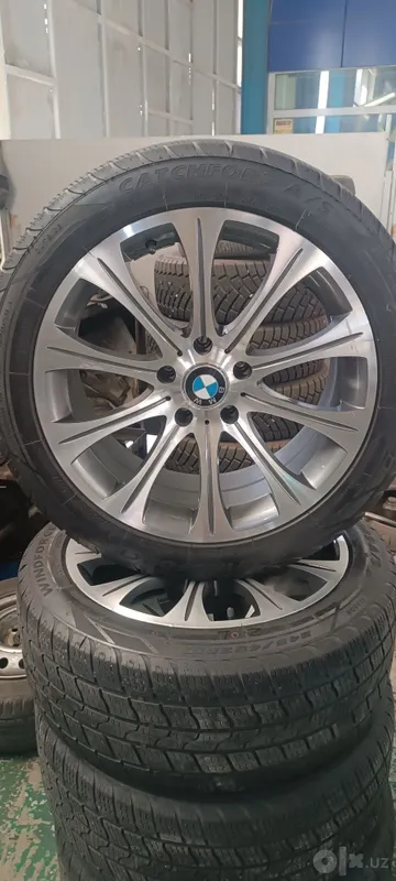 BMW 5-seriyasi uchun R18 disklar va shinalar to‘plamini sotaman 1 BMW 5-seriyasi uchun R18 disklar va shinalar to‘plamini sotaman 1