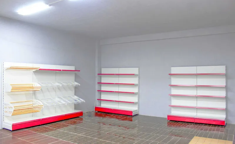 Металлический стеллаж для магазина, железная полка — фото 3