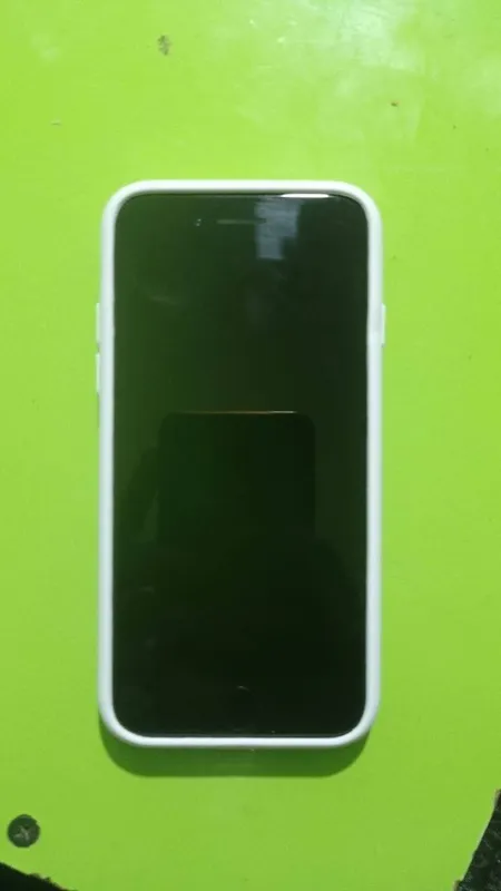 iPhone SE 2020, второе поколение 4 iPhone SE 2020, второе поколение 4