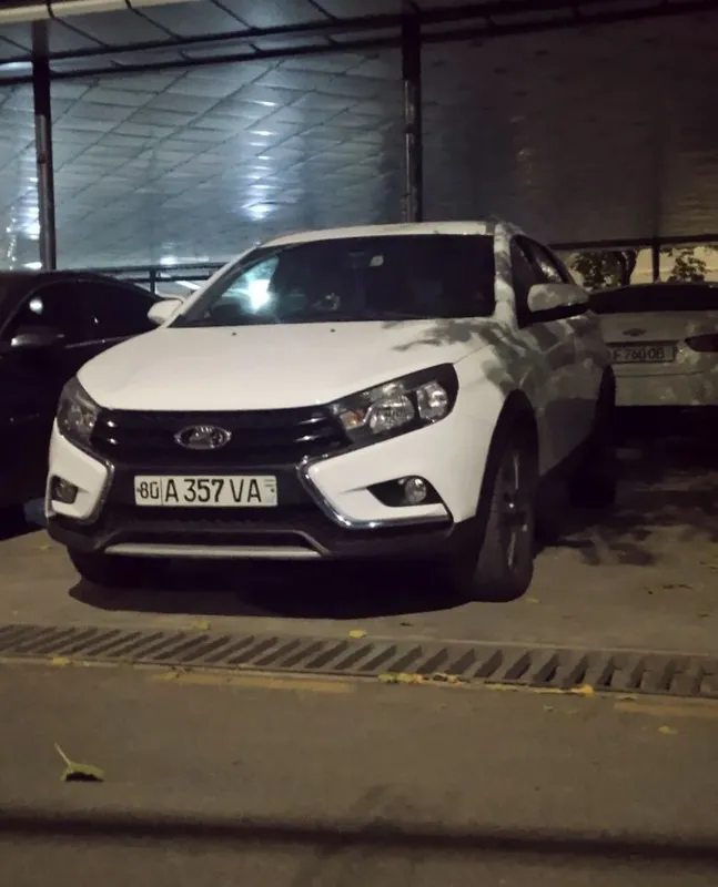 Срочно продаётся Lada SW Cross 1 Срочно продаётся Lada SW Cross 1