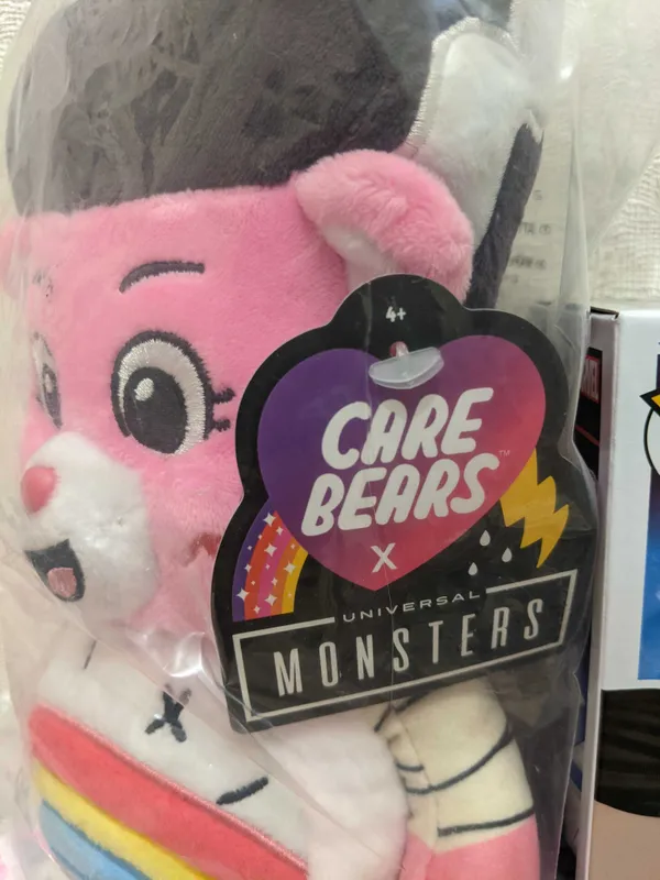 Care Bears x Universal Monsters мягкая игрушка — фото 1
