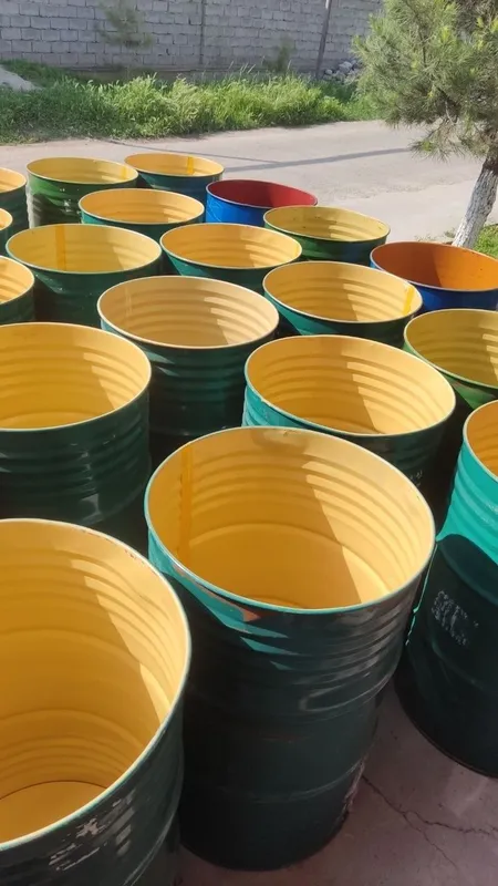 200 litrli Temir bo'chka,pishevoy bo'chka.Xolati Alo 2