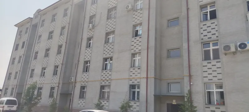 Тошкент вилояти Янгийул шахри Сабо массив (Заря) да квартира сотилади. 2