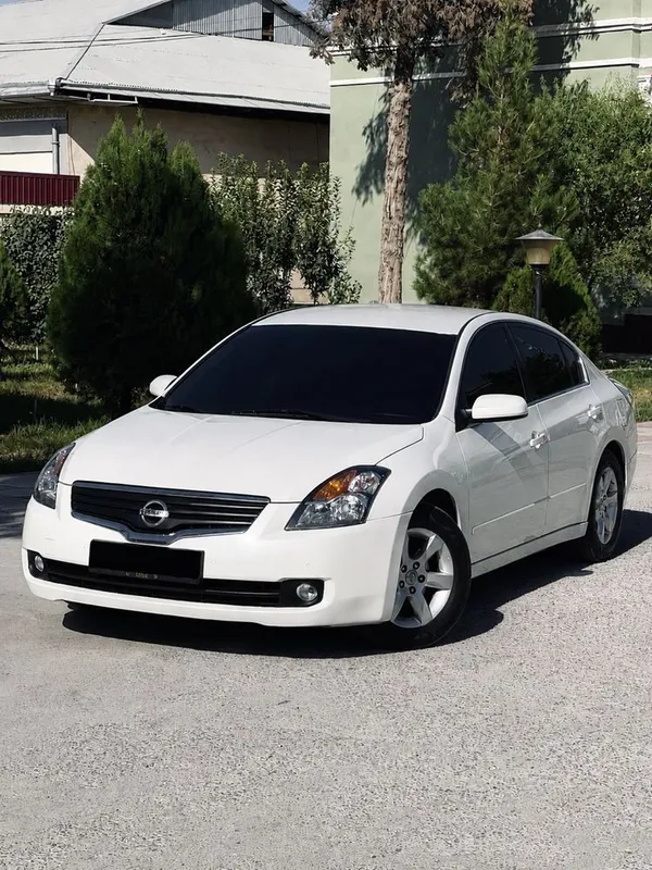 Nissan Altima Srochna sotiladi Faqat naxtka xolati zor 1