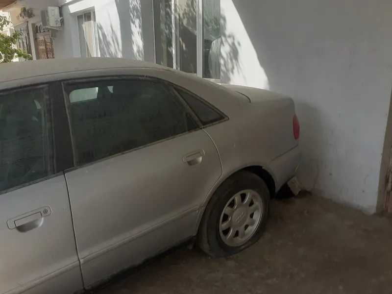 Audi A4 shu trushi sotiladi yurub trubdi 100% — фото 1