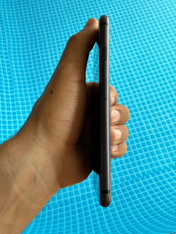 iphone8 64G почти идеал холатда бунака состояния жуда кам 4