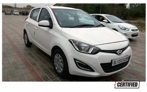 Hyundai i20 2012–2014 chap tuman chirog’i (Original) + ramka 5 Hyundai i20 2012–2014 chap tuman chirog’i (Original) + ramka 5
