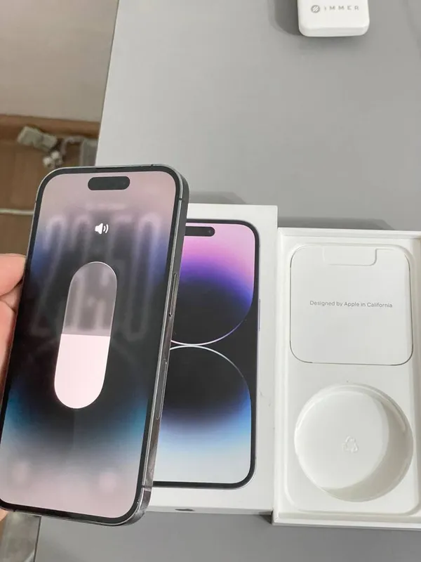 Iphone 14pro LLA 4