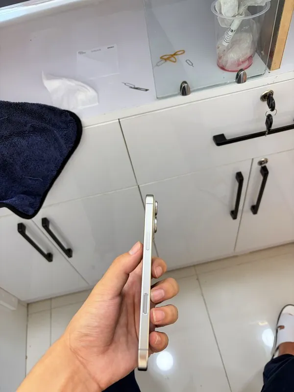 Iphone 16 Pro Max — фото 1