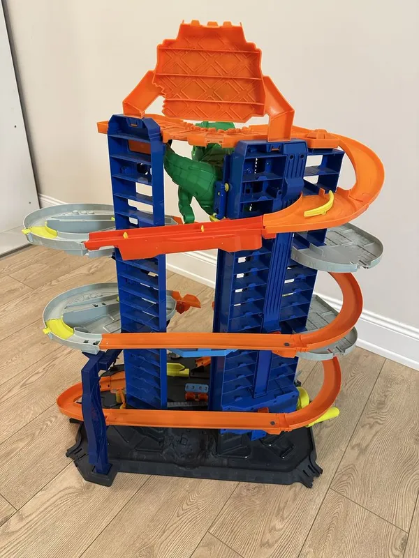 Hot Wheels Ultimate Garage с динозавром — оригинал, отличное состояние 6