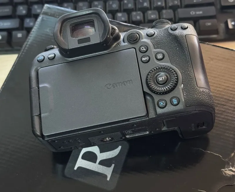 Canon r6 mark ii sotiladi — фото 1