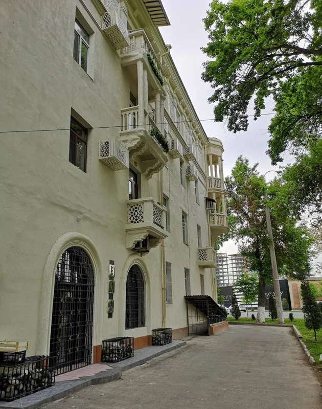 Студия 1-комнатная квартира, 30 м², 4/4, с ремонтом, высокие потолки
