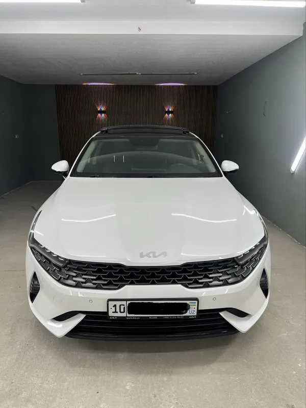 Kia k5 2022 yil