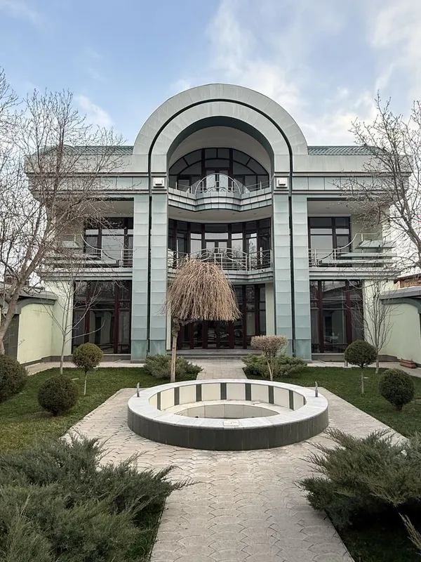 Продается дом по улице Буюк Ипак Йули. СОБСТВЕННИК ДОМА,