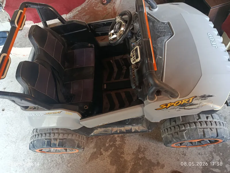 Bolalar elektr moshinasi