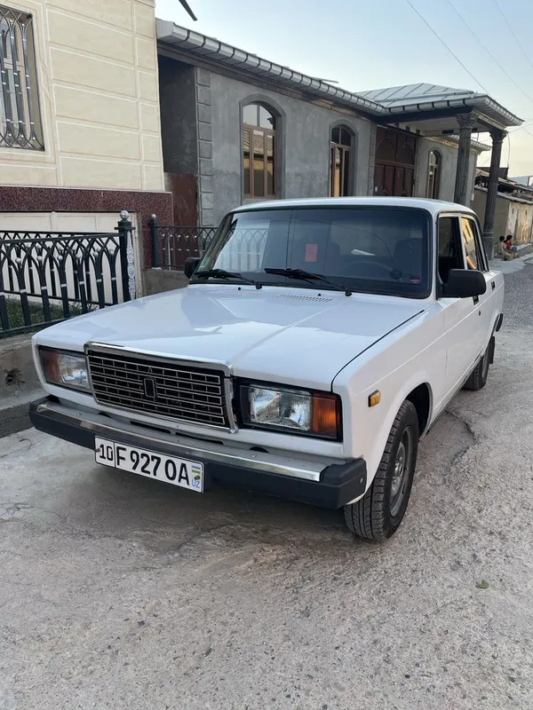 Vaz 2107 sotiladi ideal holati.
