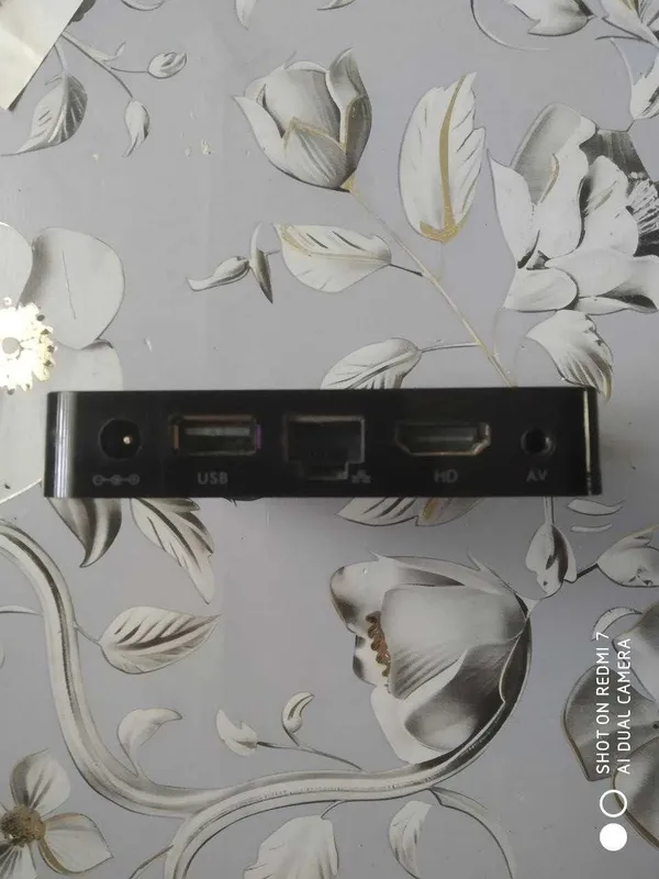 Smart TV Box, ТВ-приставка Q1 Android TV Box — фото 3