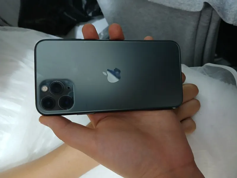 iPhone 11 Pro 1