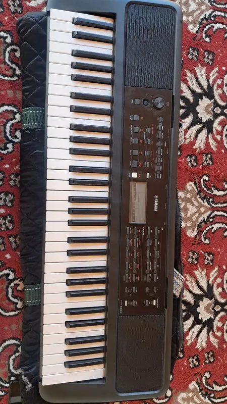 Yamaha PSR E383 2 Yamaha PSR E383 2