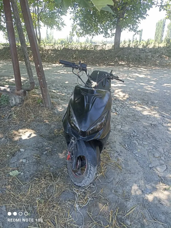 Skuter sotiladi srochno 4