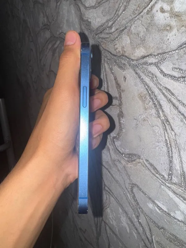 iPhone 13 128 GB 5 iPhone 13 128 GB 5